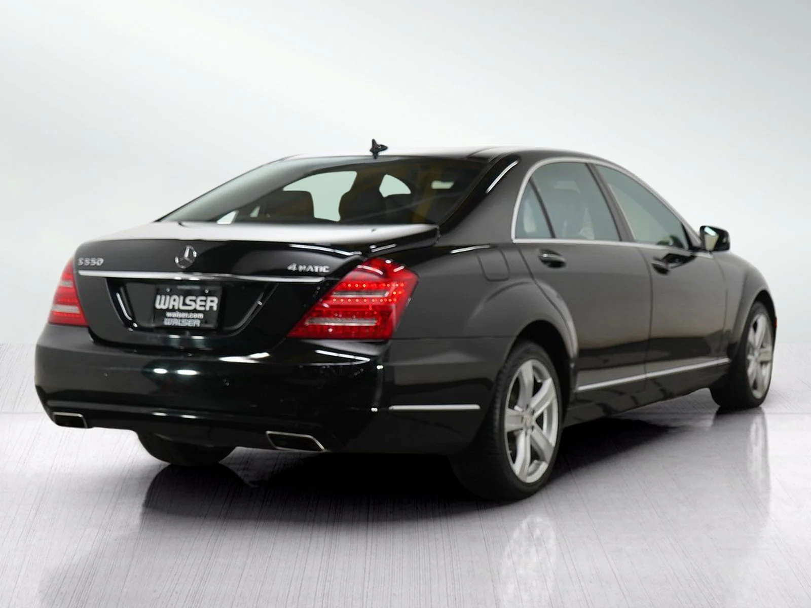 Used 2011 Black Mercedes-Benz 4D SEDAN S550 4MATIC® image 5