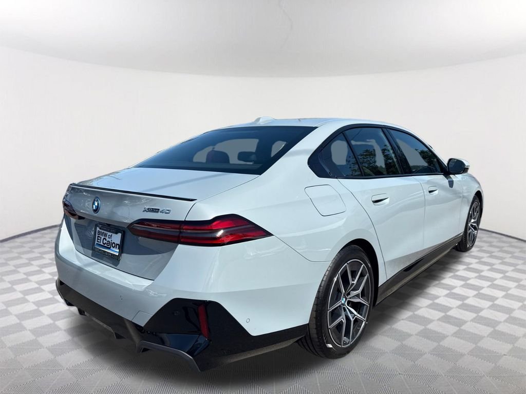 New 2027 Gray BMW xDrive40 image 4