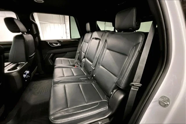 Used 2022 Summit White GMC SLE image 25
