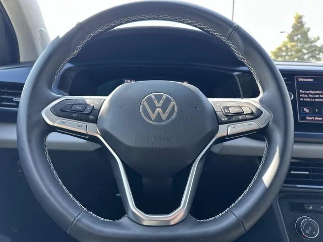 Used 2022 Gray Volkswagen 1.5T SE image 20