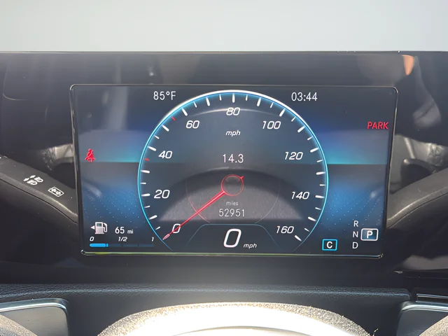 Used 2020 Red Mercedes-Benz GLB 250 image 18