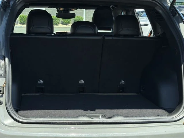 Used 2024 Gray Jeep Limited image 37