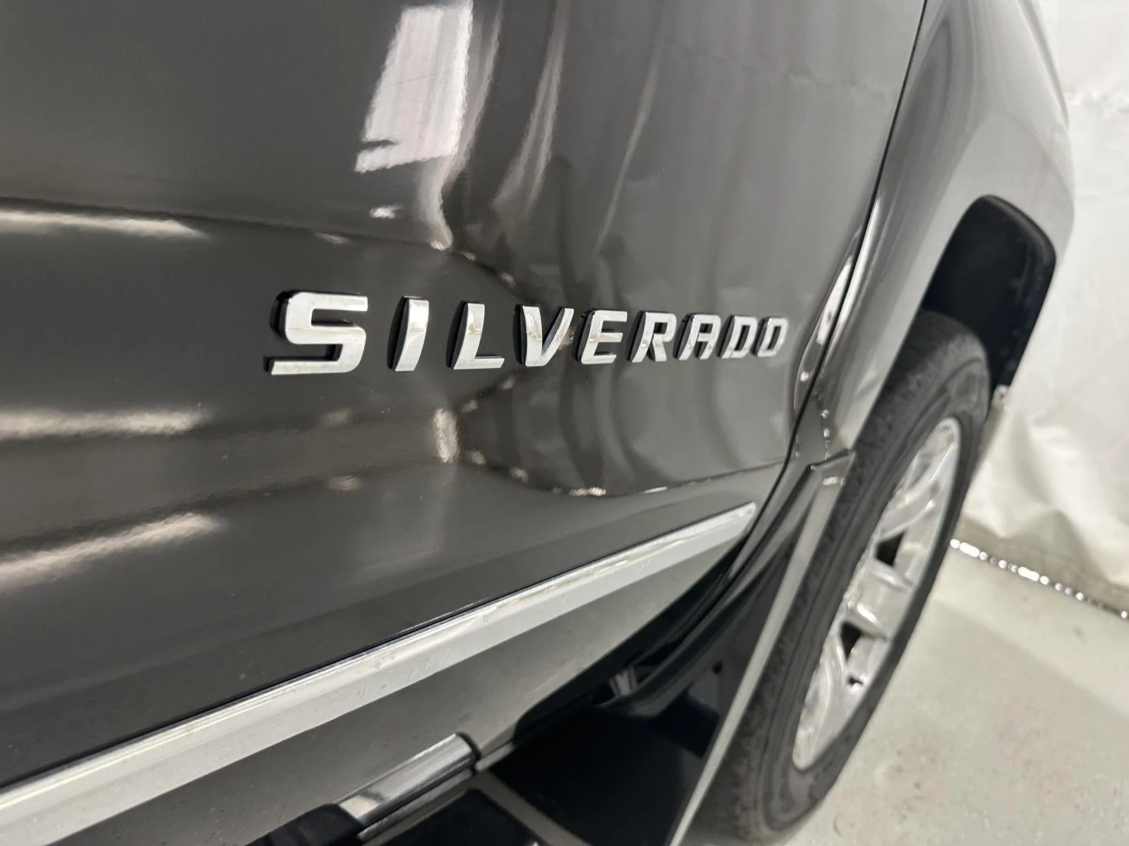 Used 2015 BLACK Chevrolet LTZ image 25