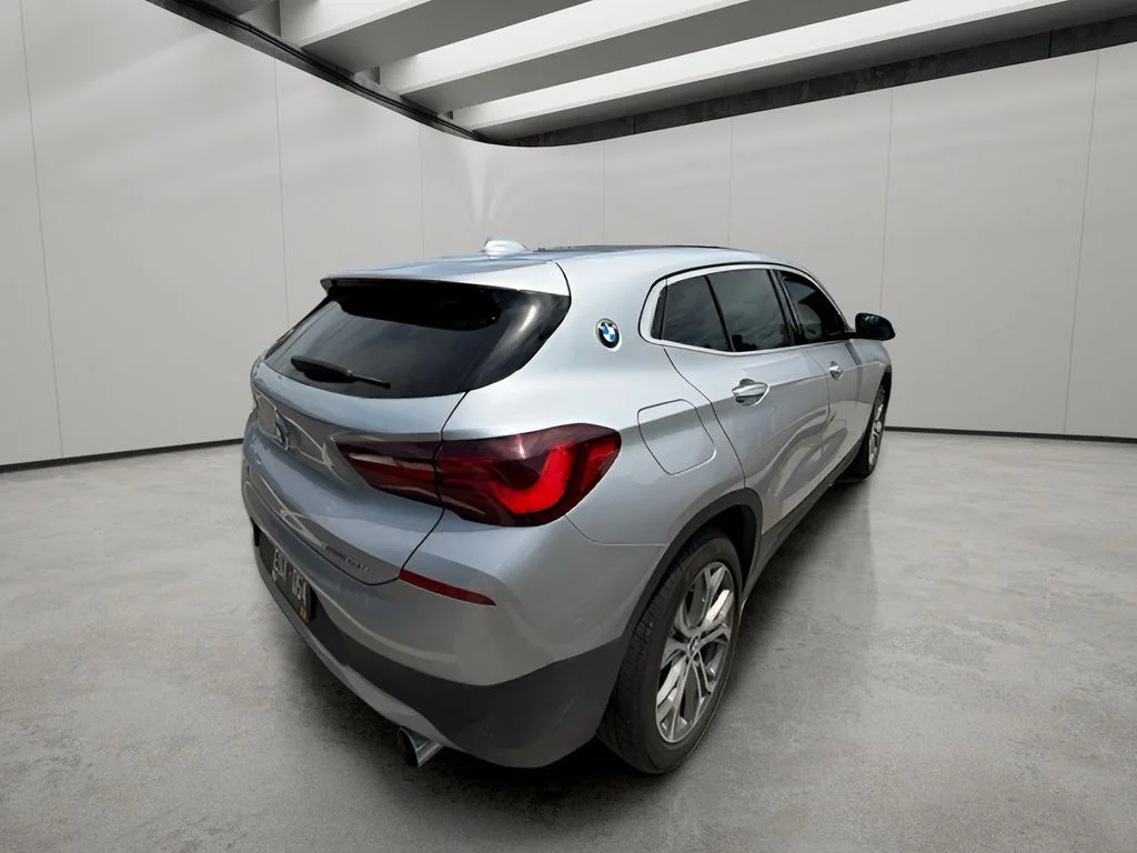 Used 2022 Glacier Silver Metallic BMW xDrive28i image 4