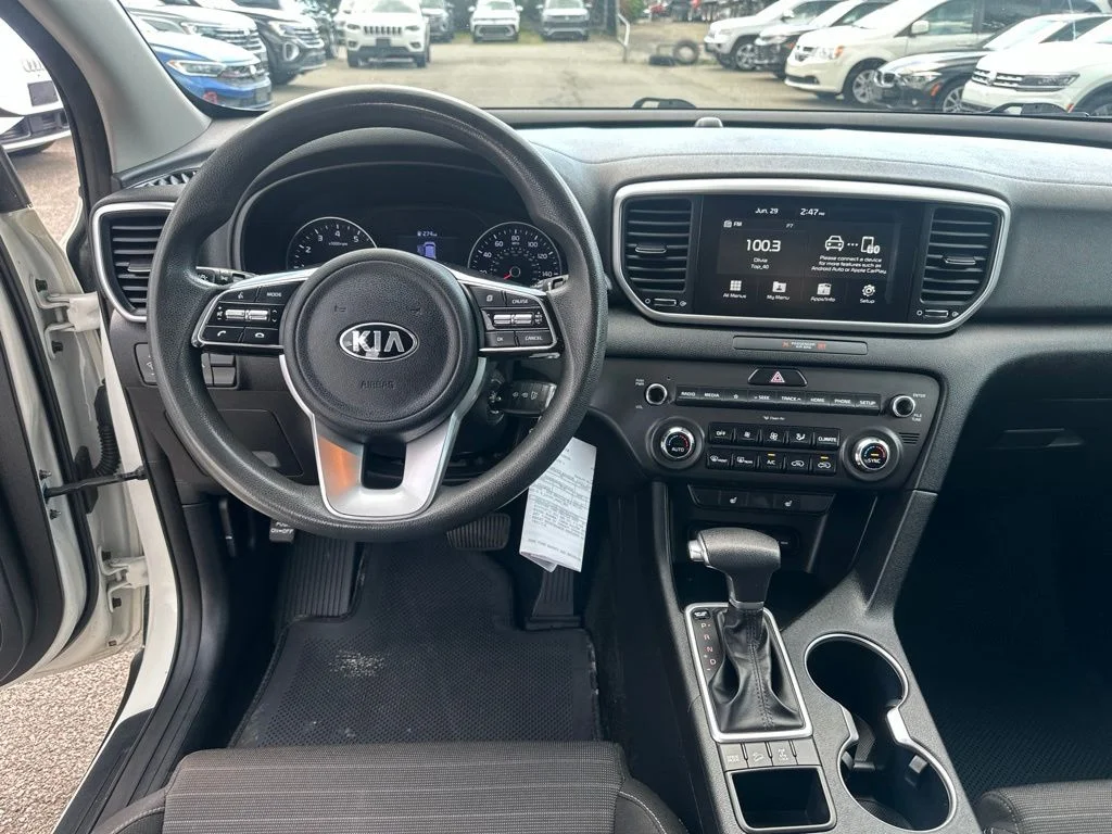 Used 2020 White Kia LX image 25