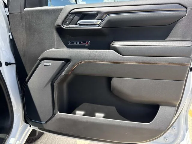 Used 2024 White GMC AT4 image 27