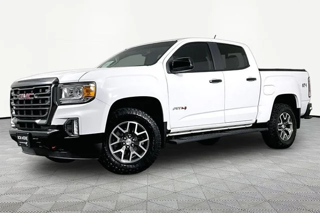2022 GMC Canyon AT4 w/Leather