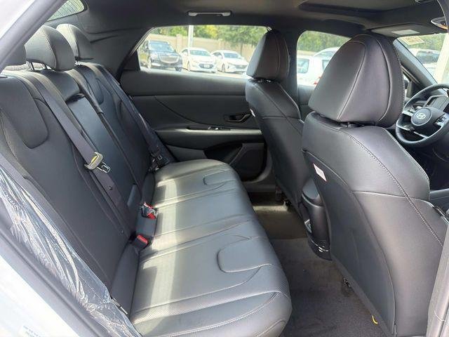 New 2026 White Hyundai SEL Sport Plus image 18