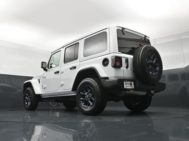 New 2026 Bright White Clear-Coat Exterior Paint Jeep 85th Anniversary Edition image 22