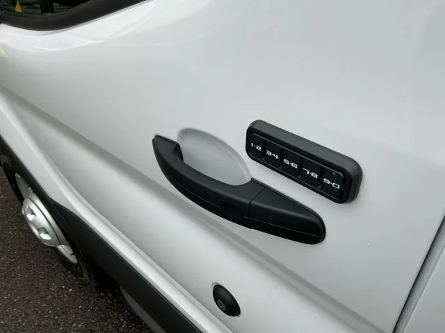 New 2026 Oxford White Ford Base image 11