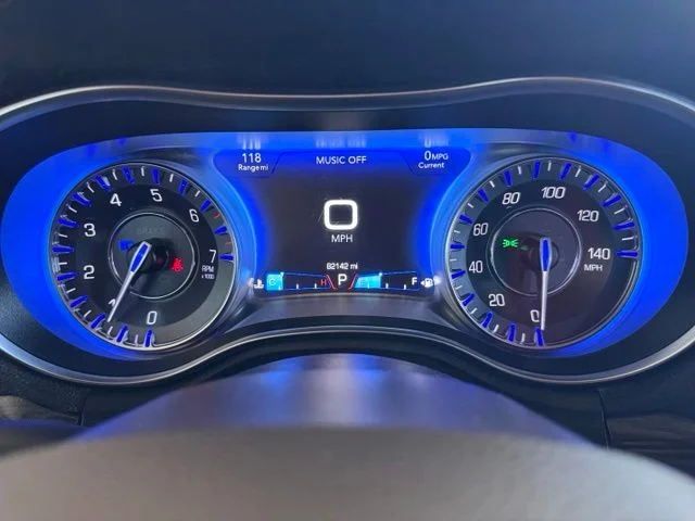 2018 Chrysler 300 Touring - Photo 17
