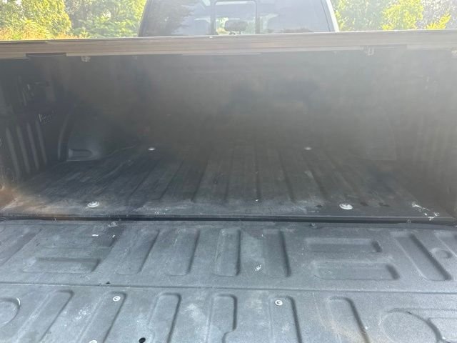 Used 2017 Shadow Black Ford XLT image 35