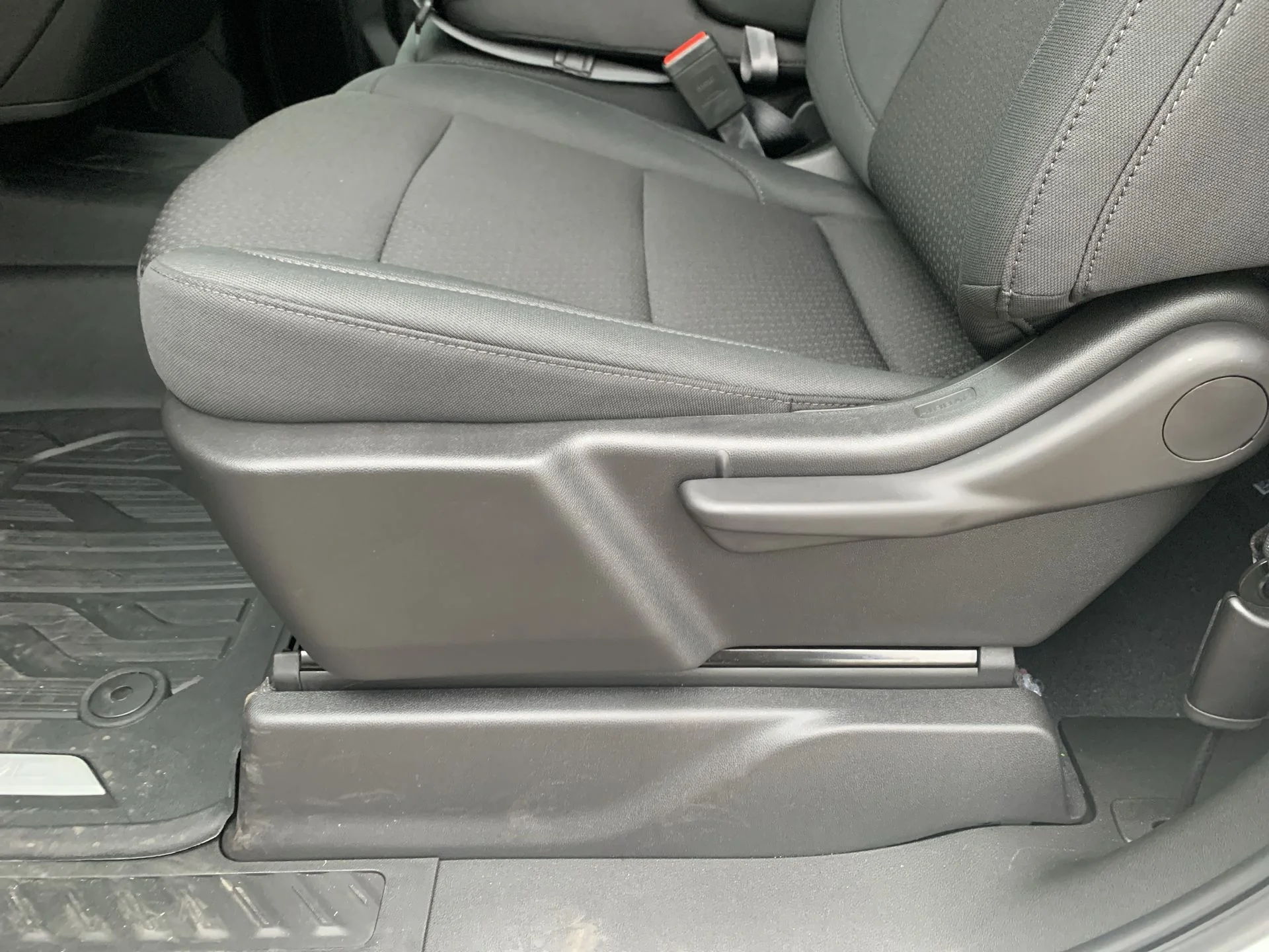 2025 GMC Sierra 1500 Pro - Photo 29
