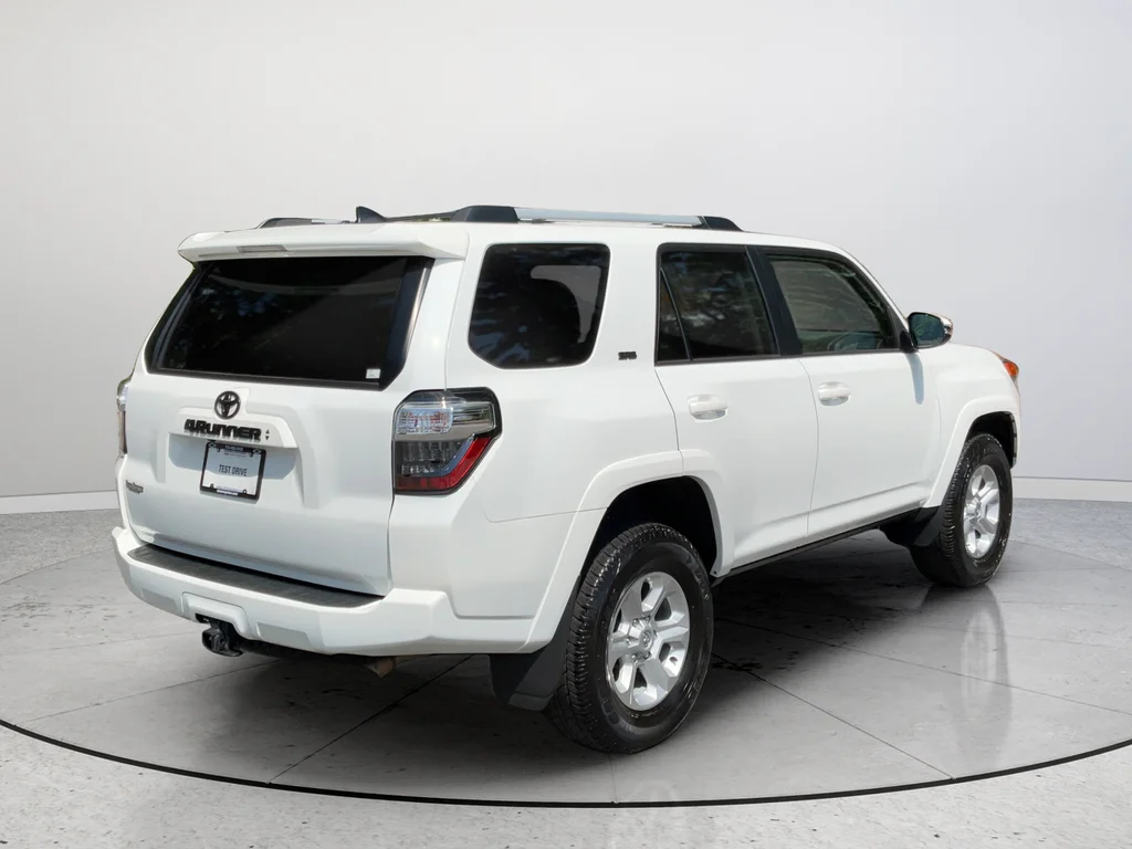 2024 Toyota 4Runner SR5 Premium - Photo 7