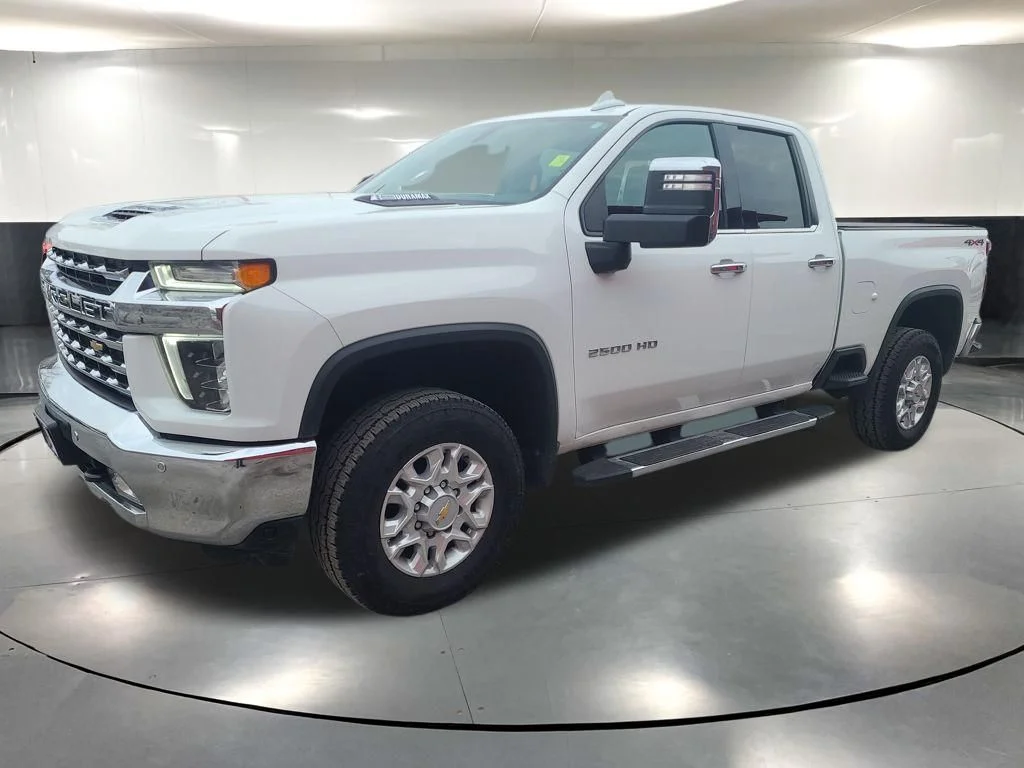 Used 2022 White Chevrolet LTZ image 12