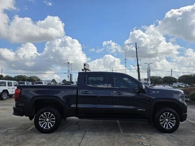 Used 2022 Titanium Rush Metallic GMC AT4 image 6