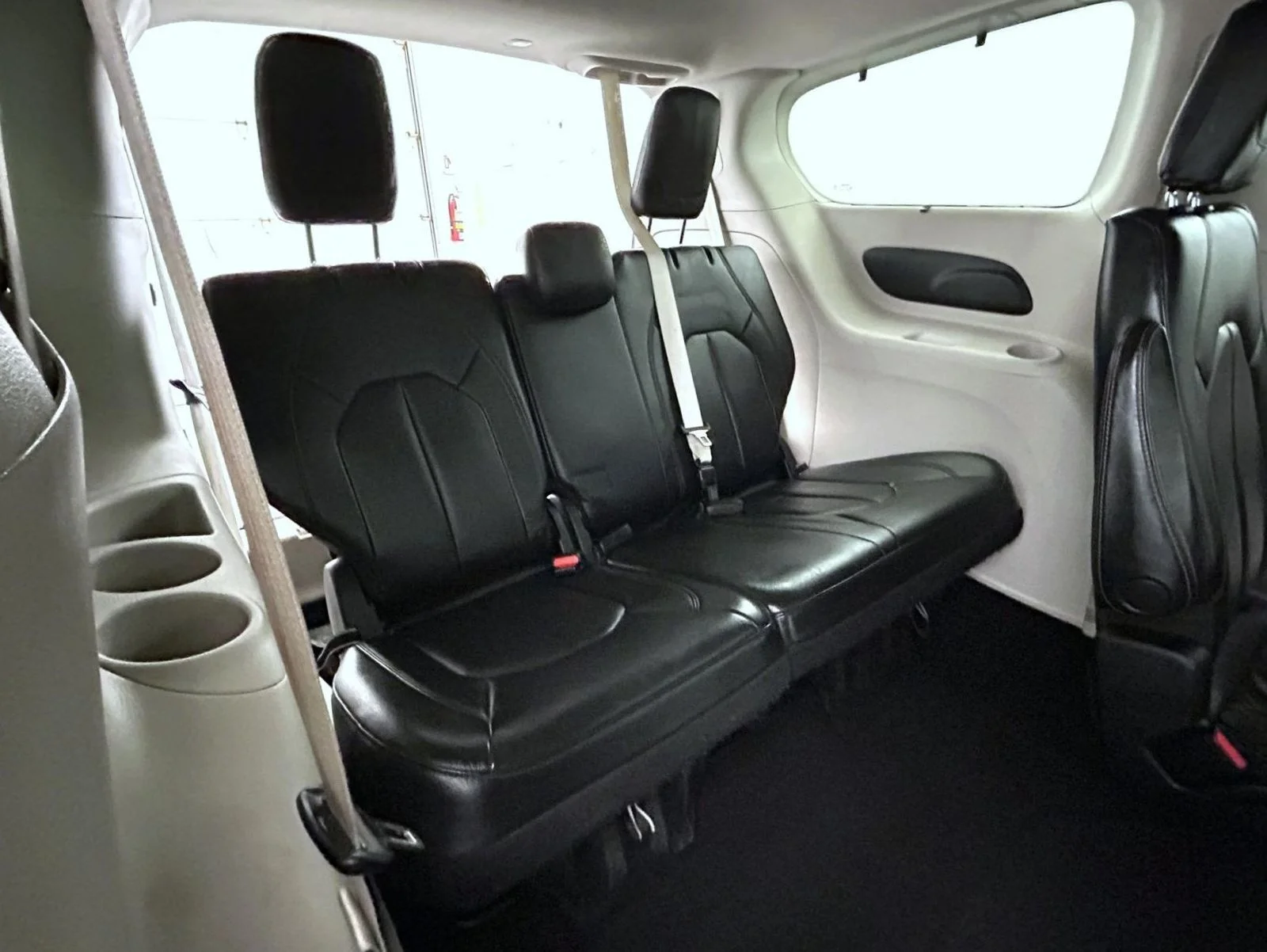 Used 2020 White Chrysler Touring L image 18