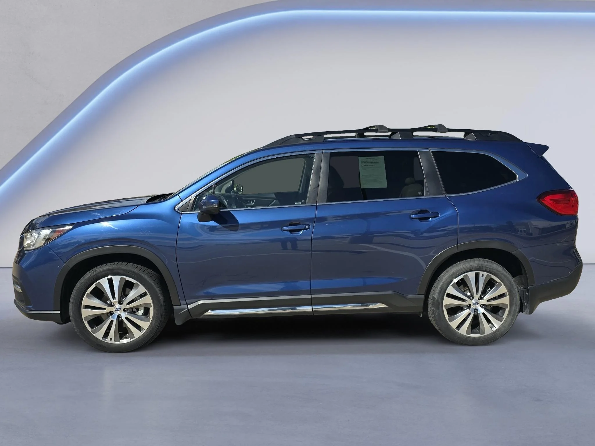 Used 2020 Abyss Blue Pearl Subaru Limited image 2