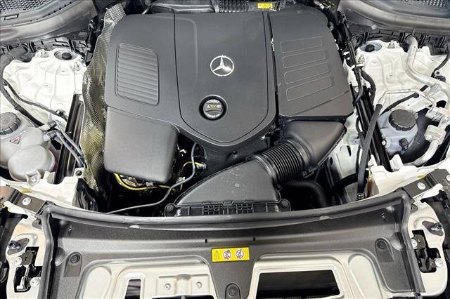 New 2026 Polar White Mercedes-Benz GLC 300 image 56
