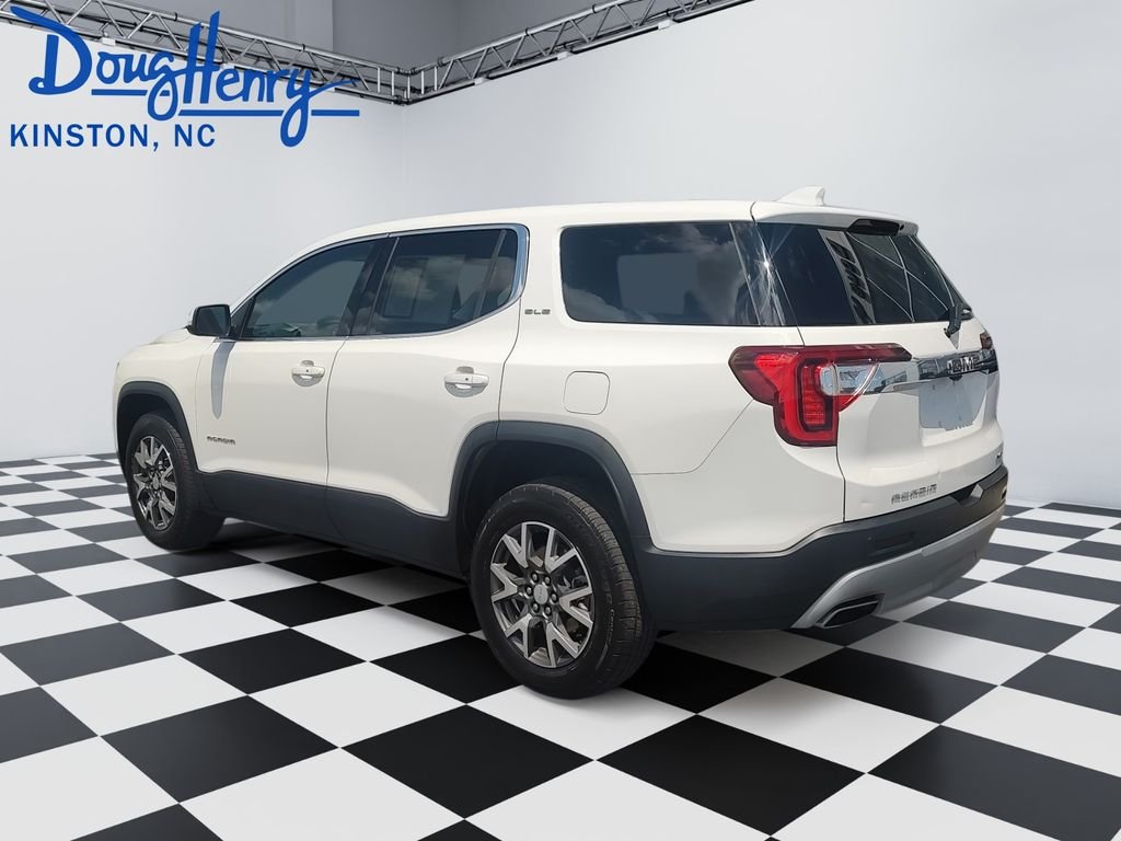 Used 2023 White GMC SLE image 3
