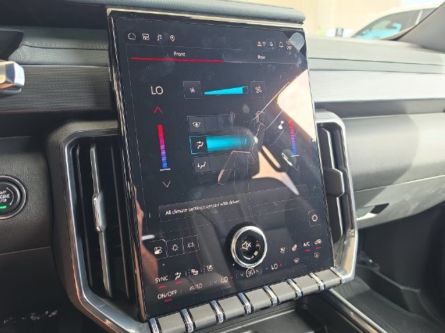 2026 GMC Acadia AT4 - Photo 28