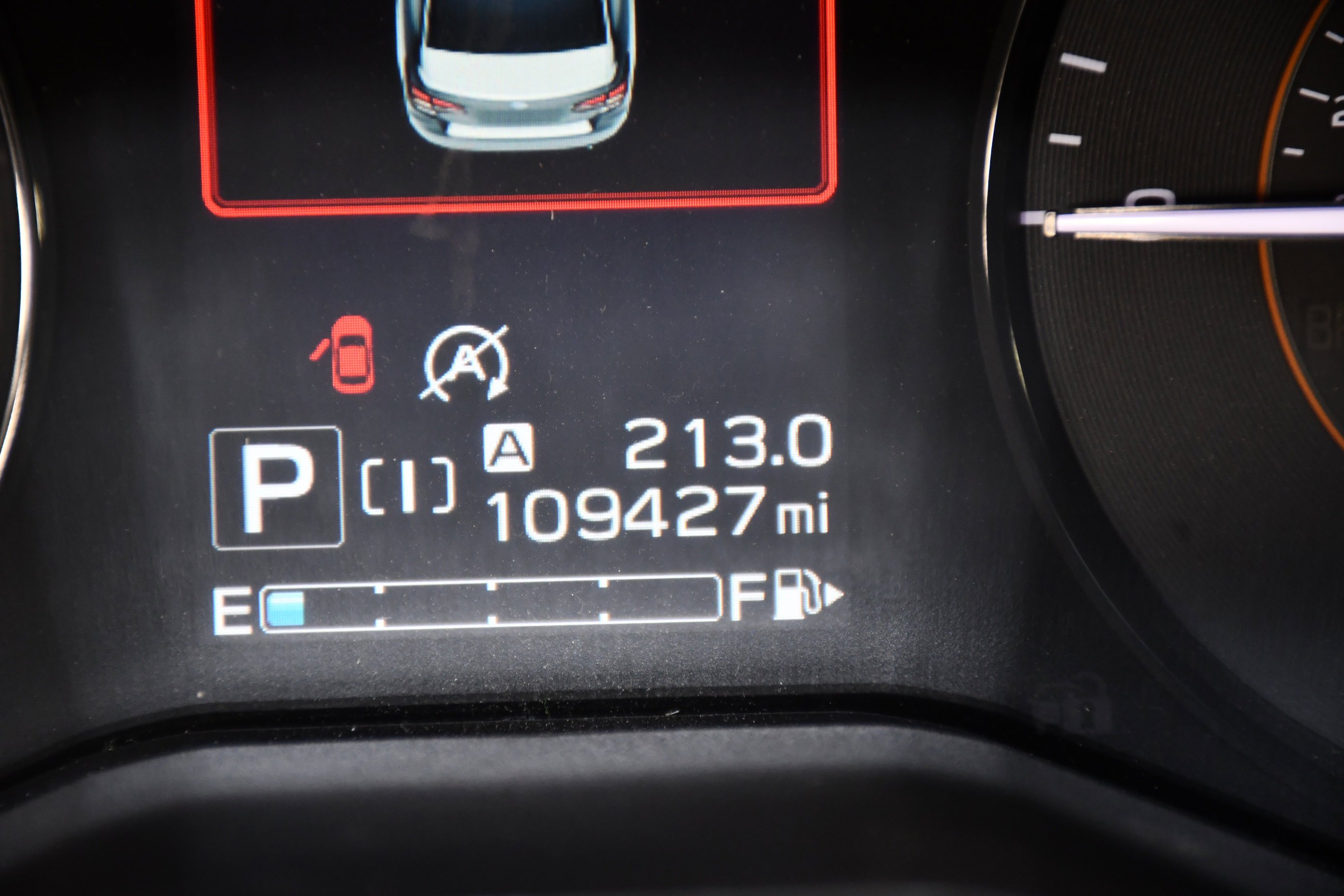 Used 2023 Crystal White Pearl Subaru Base image 17