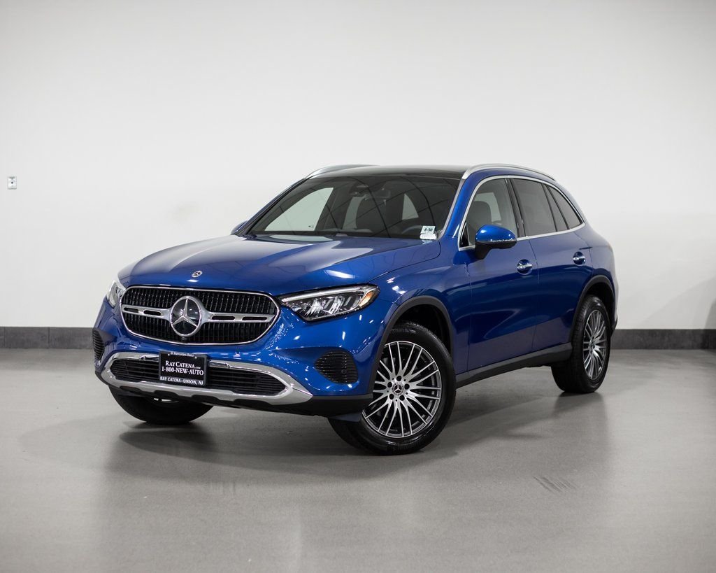2025 Mercedes-Benz GLC GLC 300 4MATIC's photo