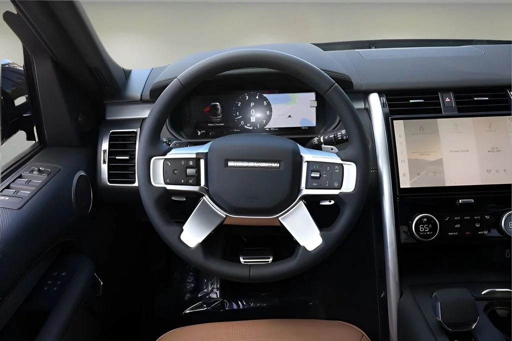 New 2026 Sedona Red Land Rover  image 14
