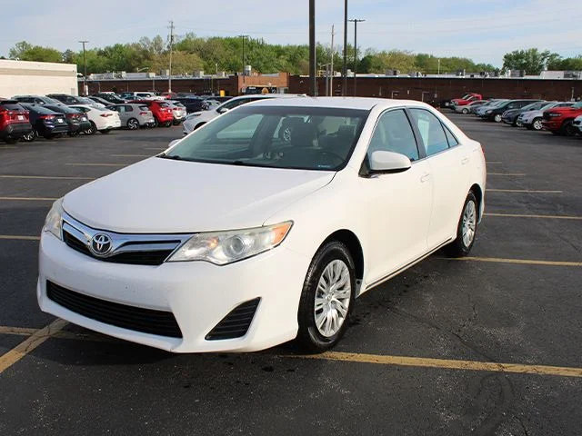 Used 2012 Toyota Camry LE with VIN 4T1BF1FKXCU567914 for sale in North Olmsted, OH