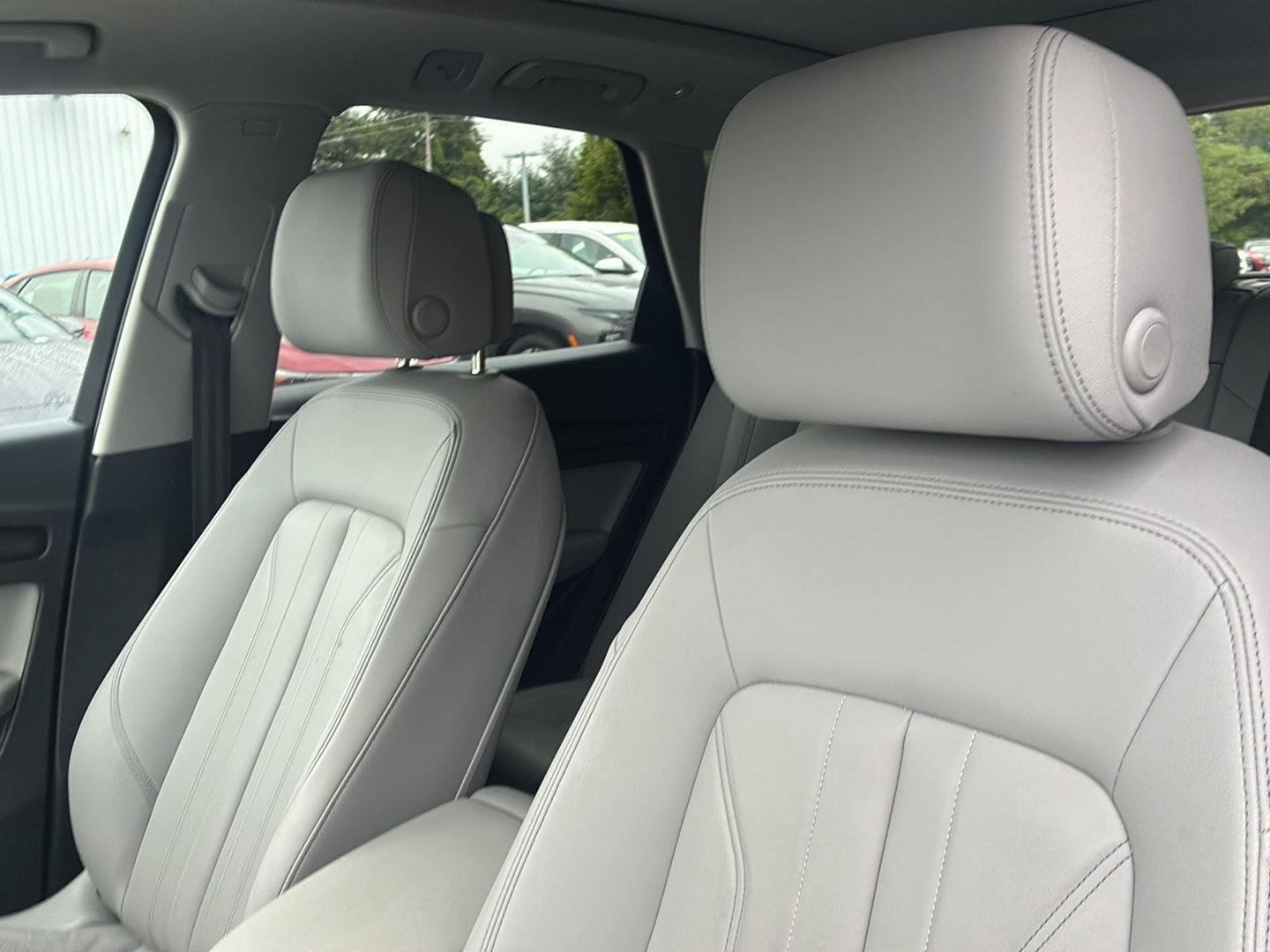 Used 2022 Glacier White Metallic Audi S line Premium image 30