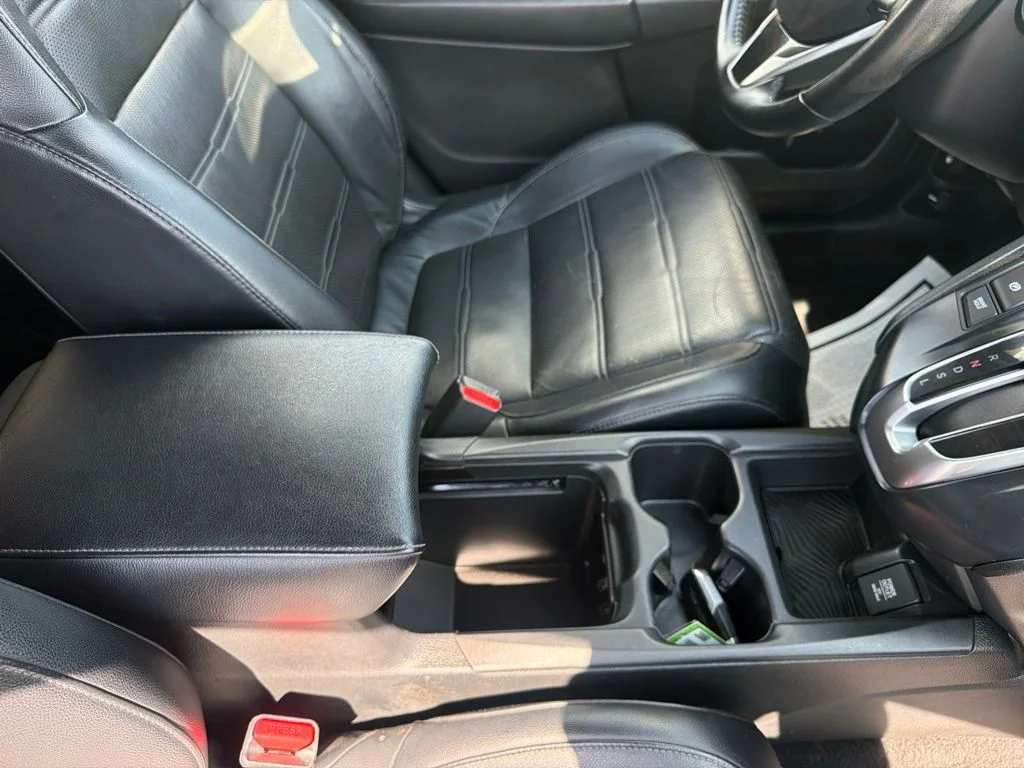 Used 2017  Honda EX-L image 44