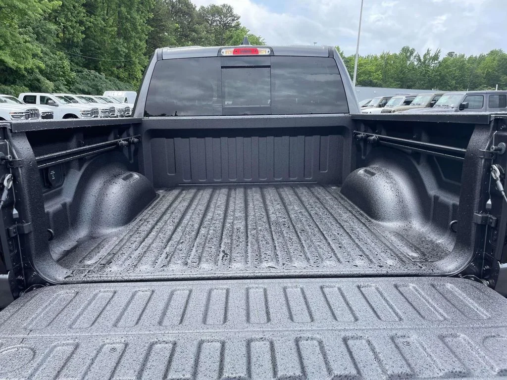New 2026 Granite Crystal Metallic Clearcoat RAM Big Horn/Lone Star image 39