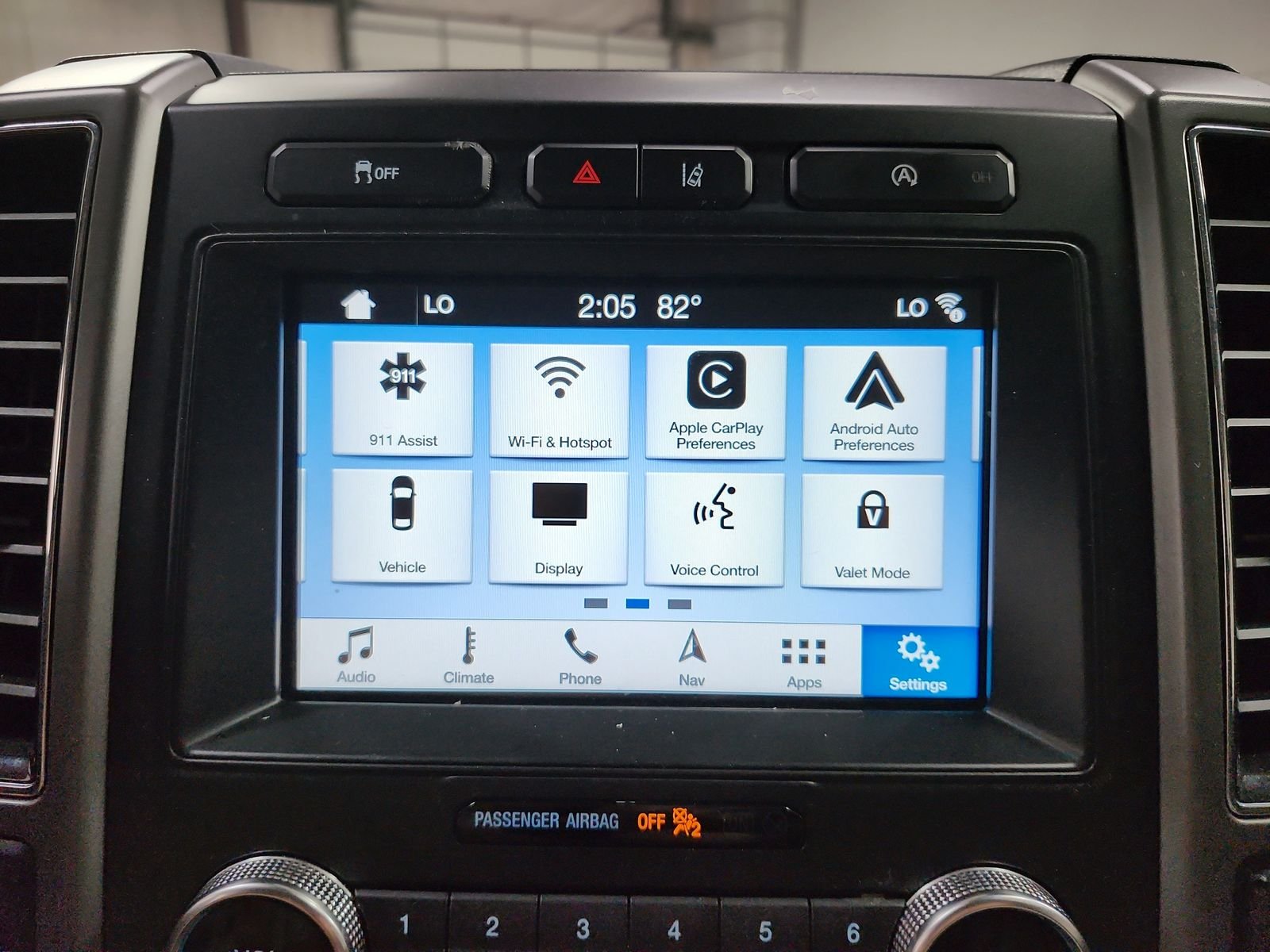 Used 2018 White Ford XLT image 17