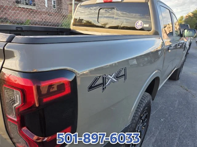 Used 2025 Gray Ford XLT image 11