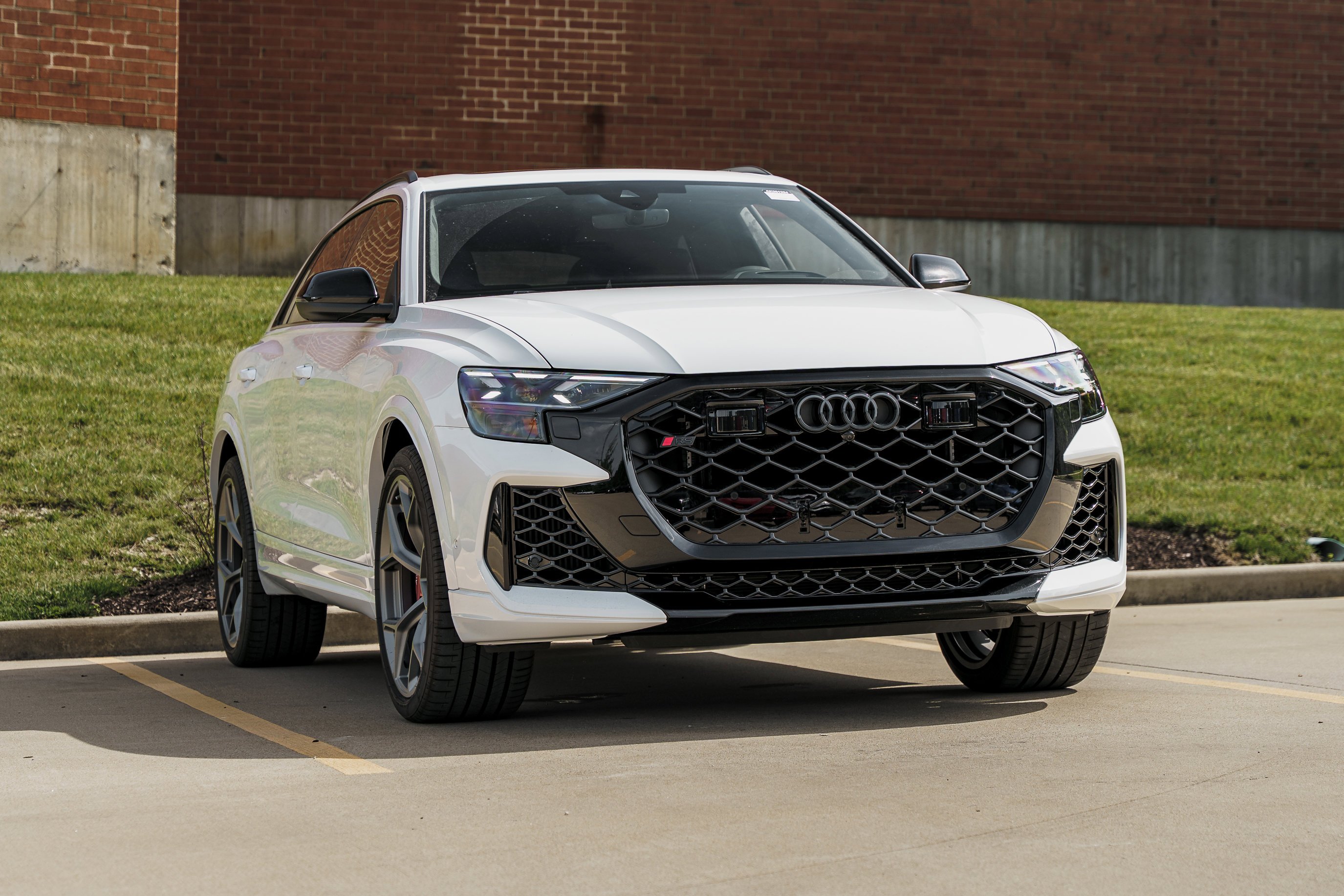 2026 Audi RS Q8 -'s photo