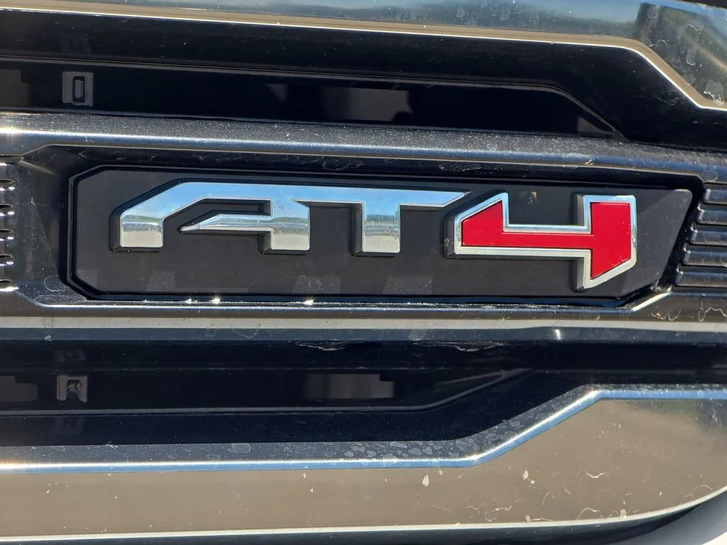 Used 2023 Summit White GMC AT4 image 33