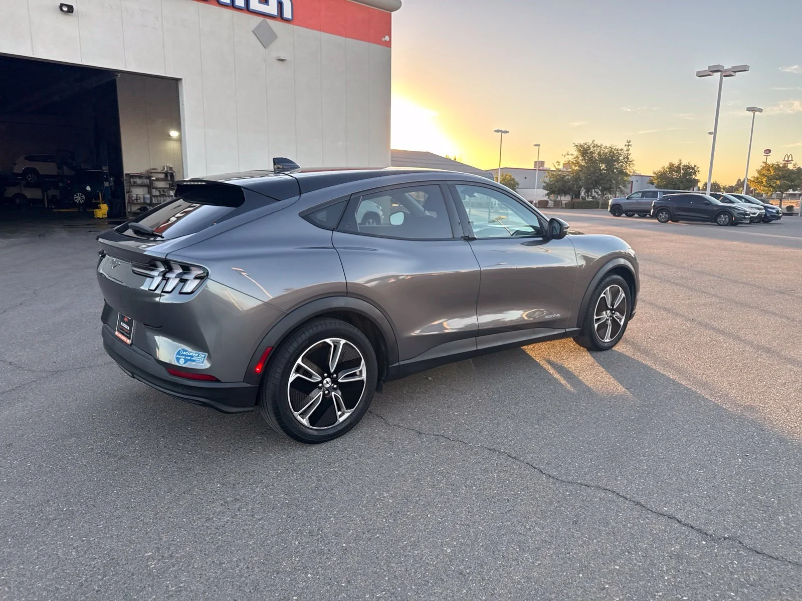 Used 2021 Gray Ford Select image 5