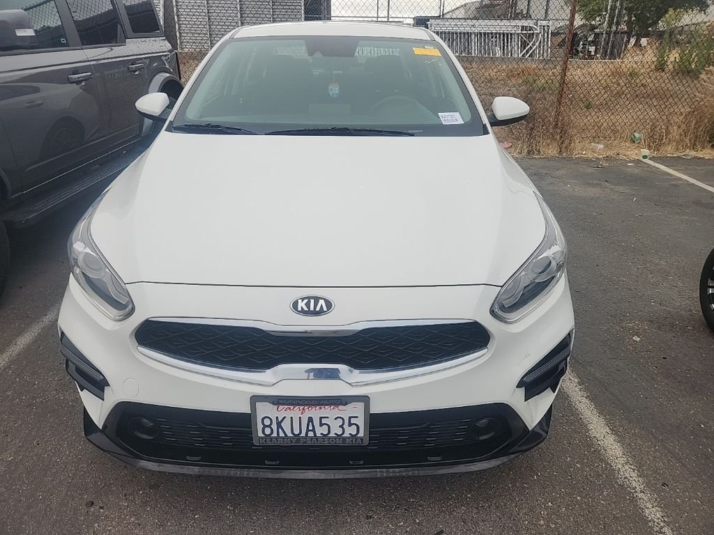Used 2019 White Kia S image 2
