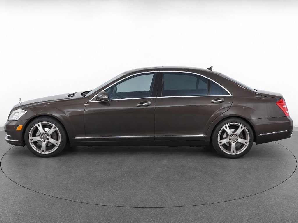 Used 2011 Brown Mercedes-Benz S 550 image 7