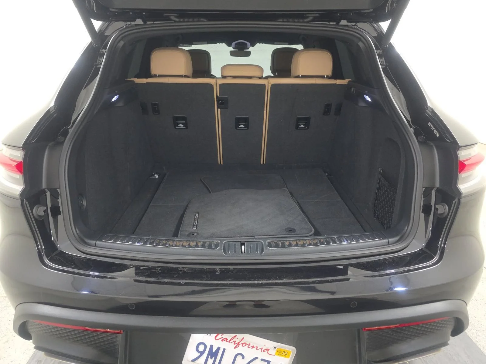 Used 2024 Black Porsche  image 8