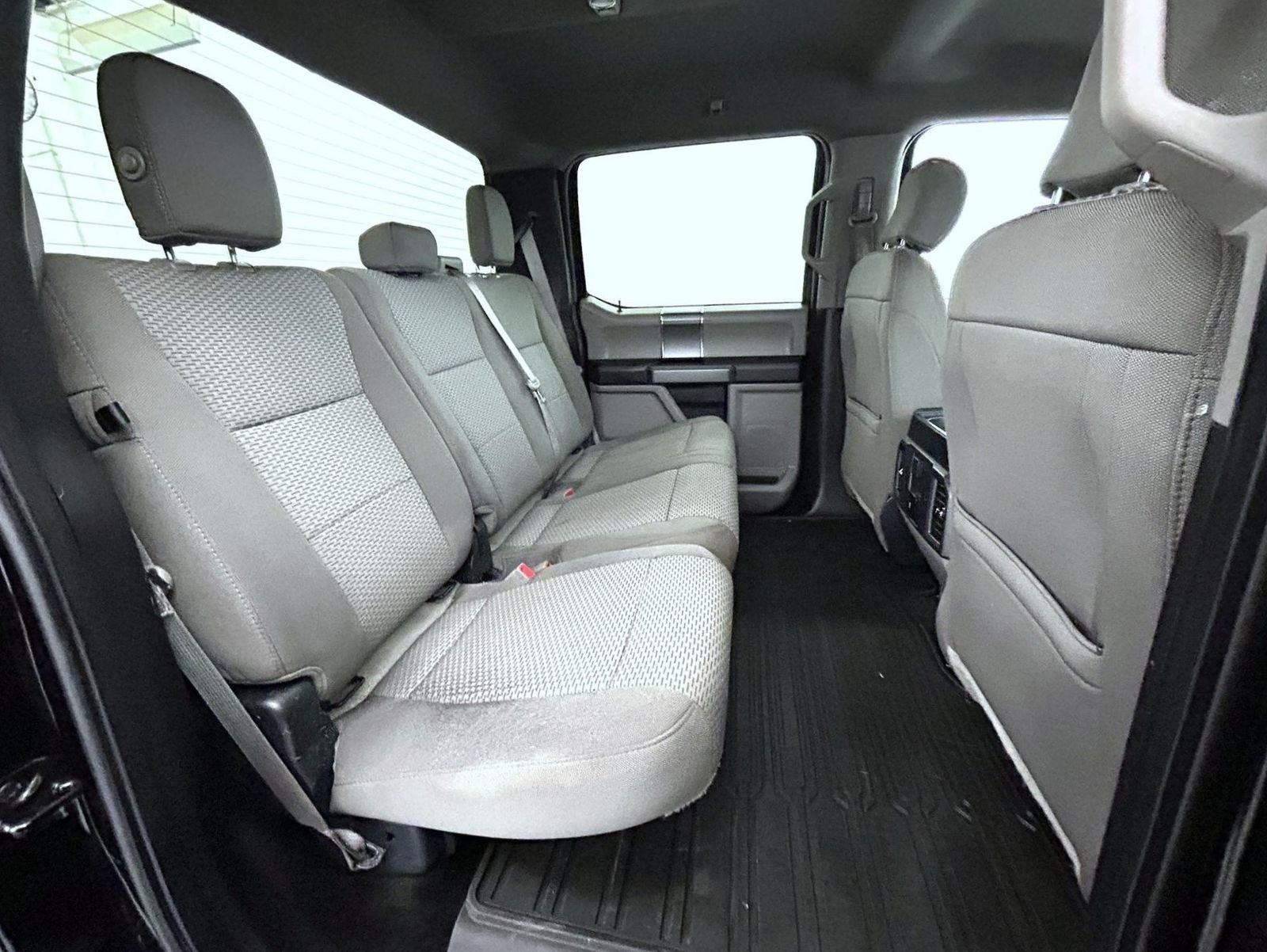 Used 2018 Shadow Black Ford XLT image 18