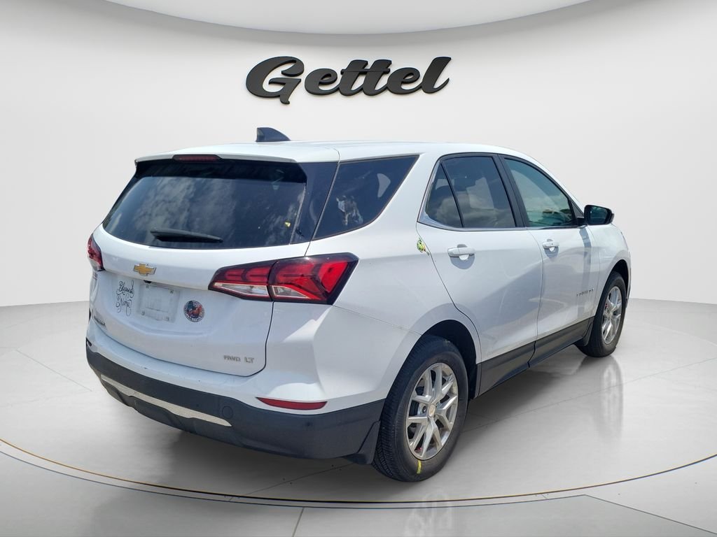 Used 2023 White Chevrolet LT image 3