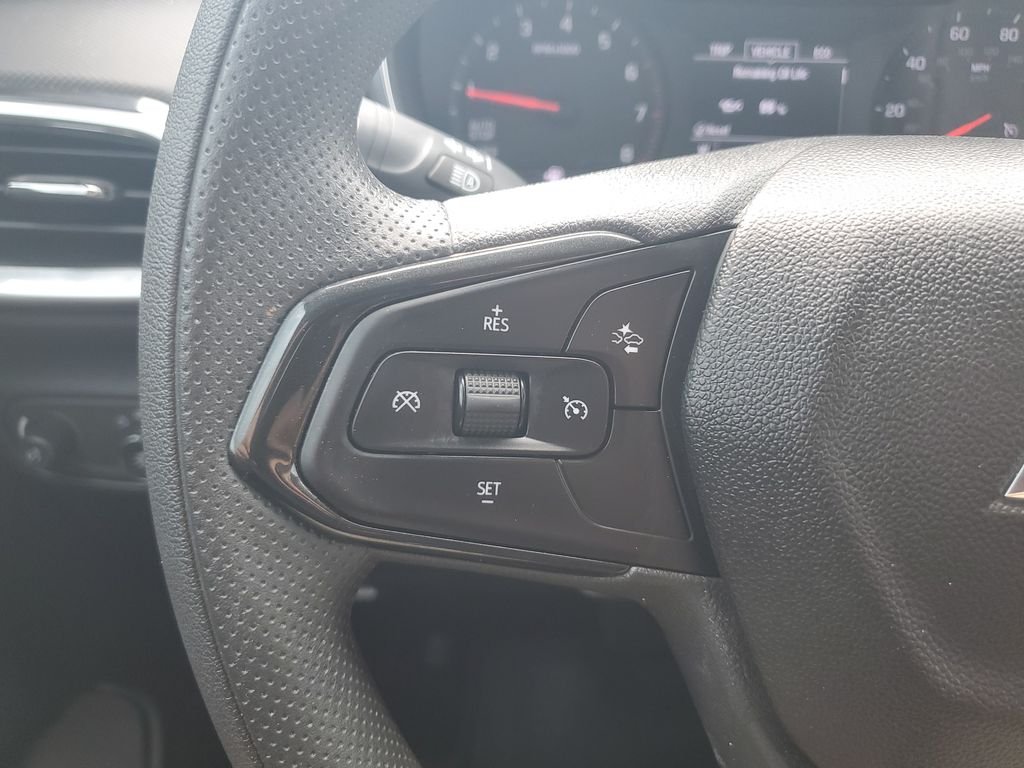 Used 2023 Gray Chevrolet LT image 22