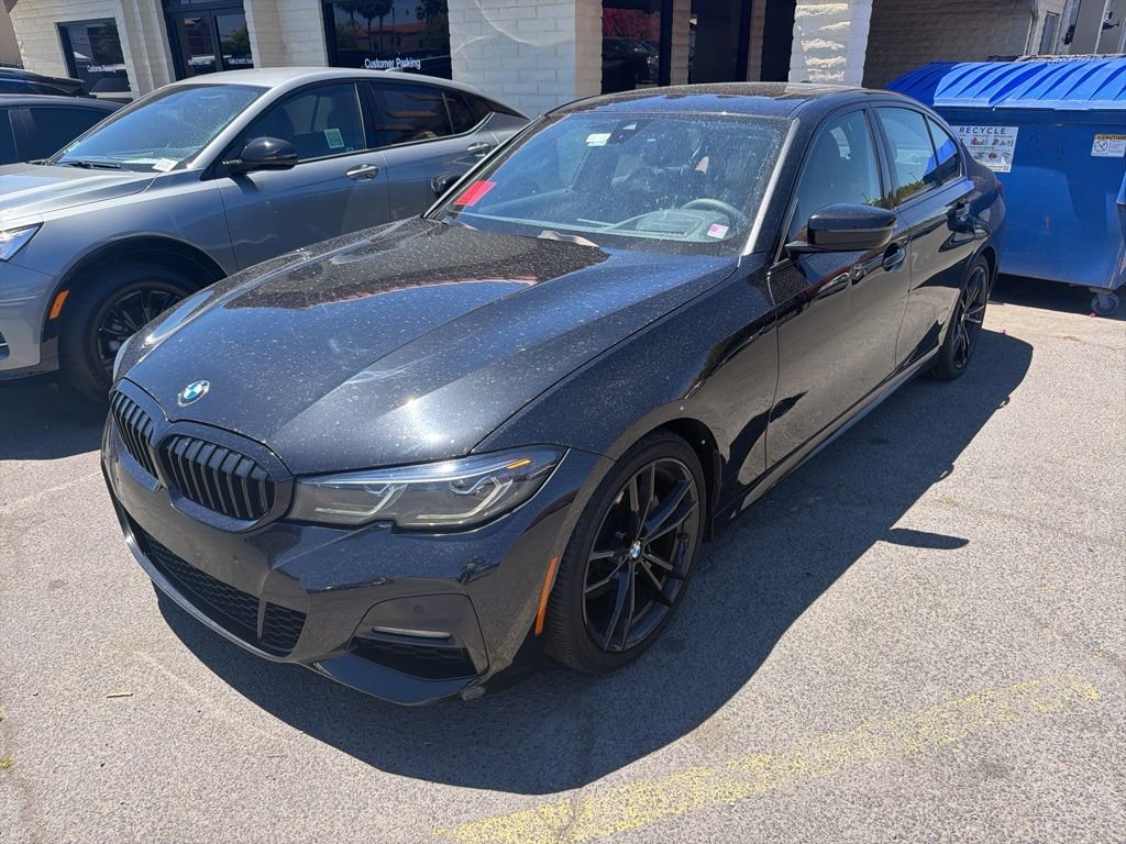 2022 BMW 3 Series 330i Sedan's photo