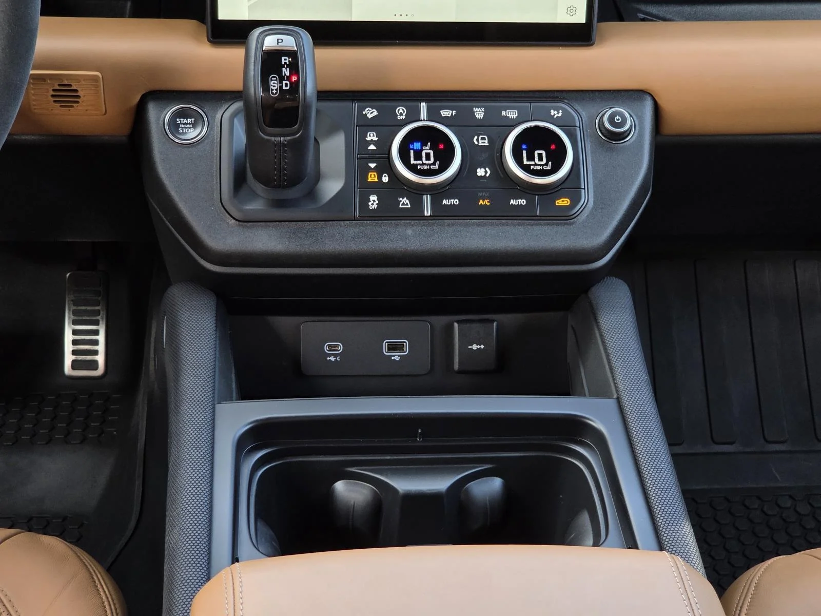 Used 2024 Carpathian Grey Premium Metallic Land Rover Carpathian Edition image 18