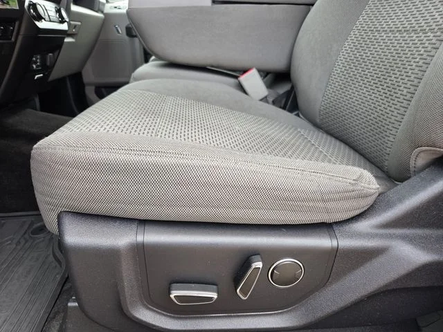 Used 2015 Tuxedo Black Metallic Ford XLT image 14