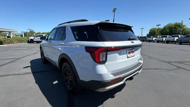 New 2026 Space White Metallic Ford Tremor® image 6