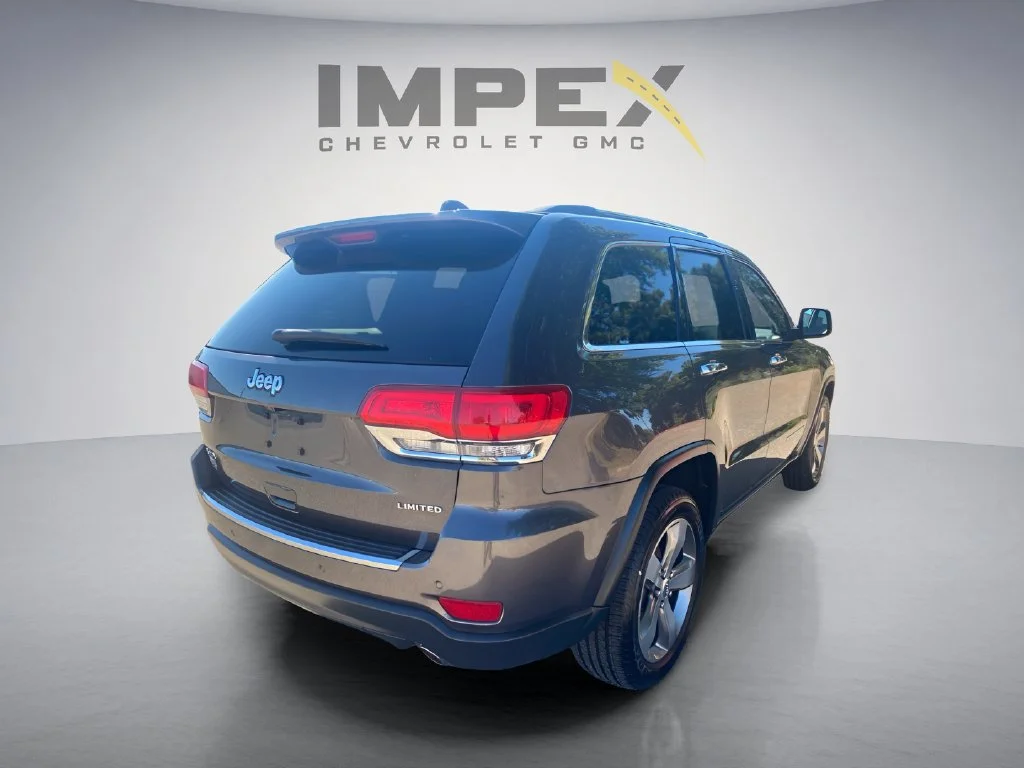 Used 2014  Jeep Limited image 5