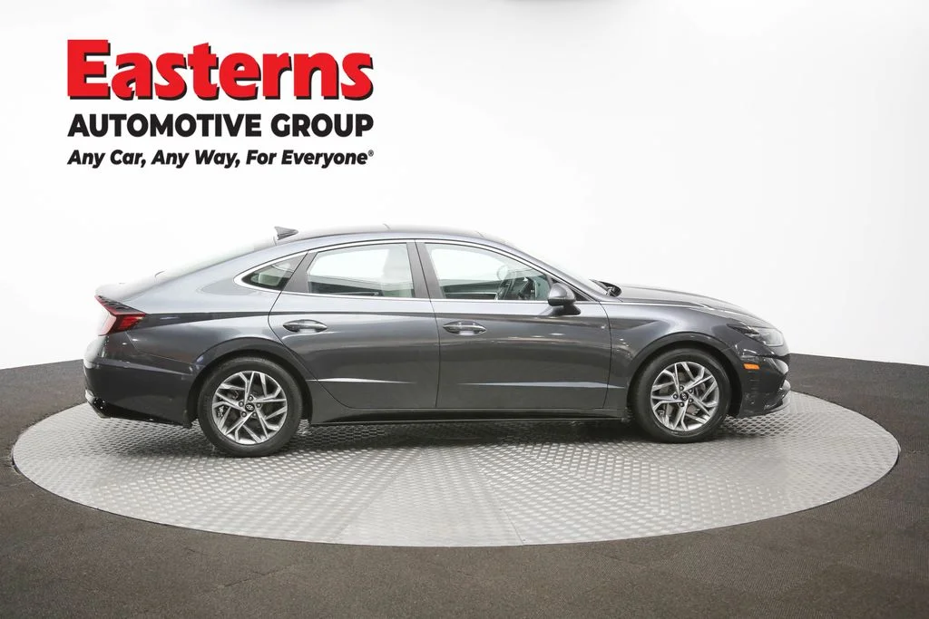 Used 2023 Gray Hyundai SEL image 48