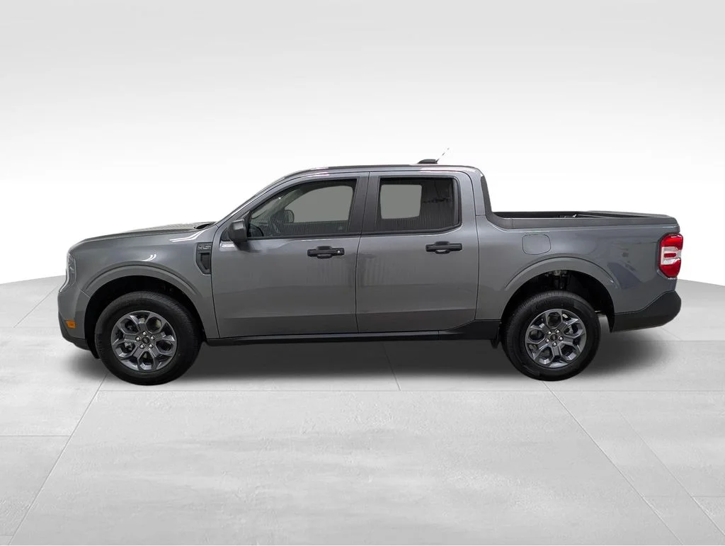 New 2026 Carbonized Gray Metallic Ford XLT image 1